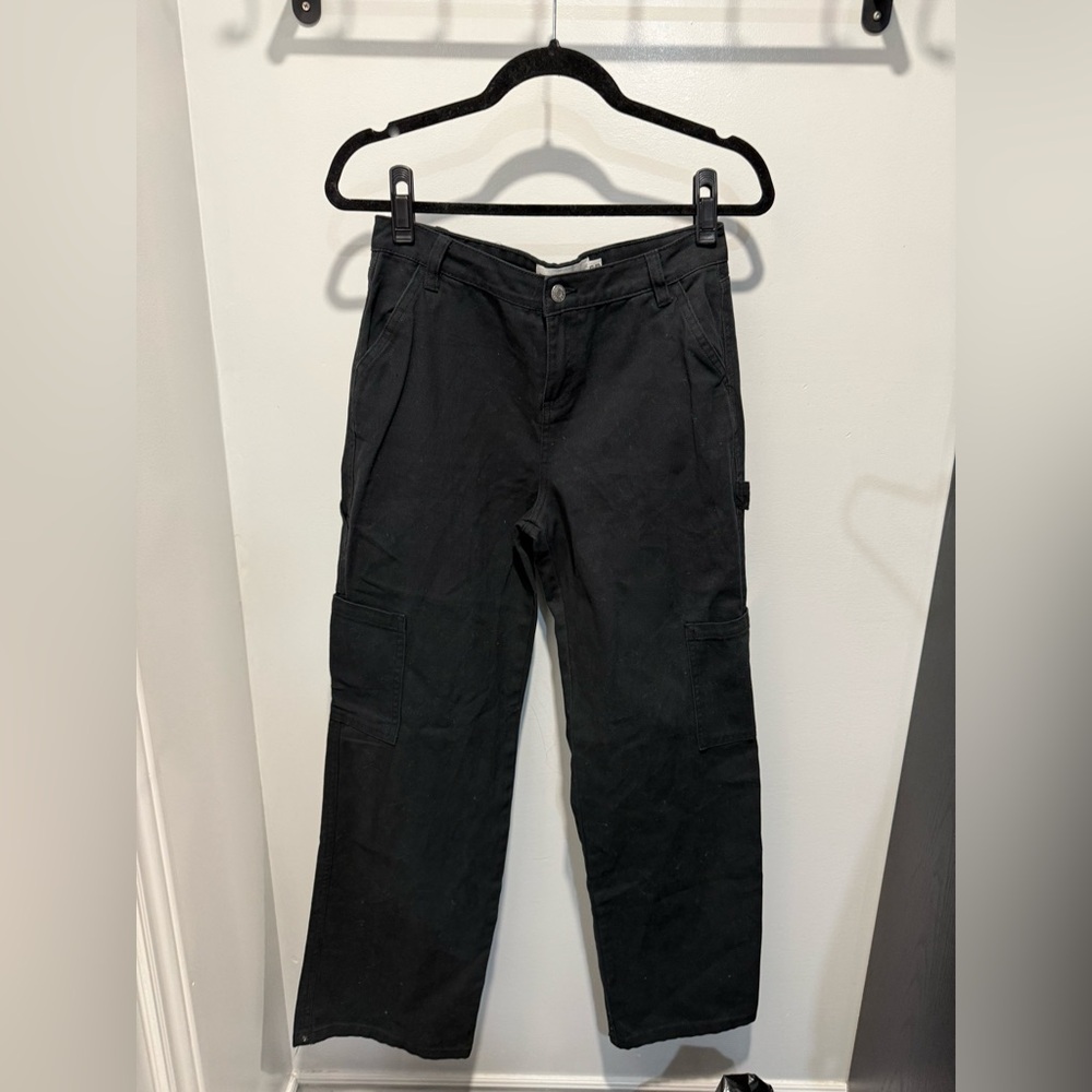 Refuge Women’s Black Cargo Pants